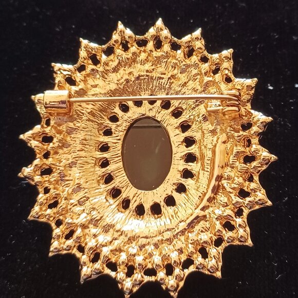 Awesome Green & Clear Rhinestone Brooch - Picture 2 of 4